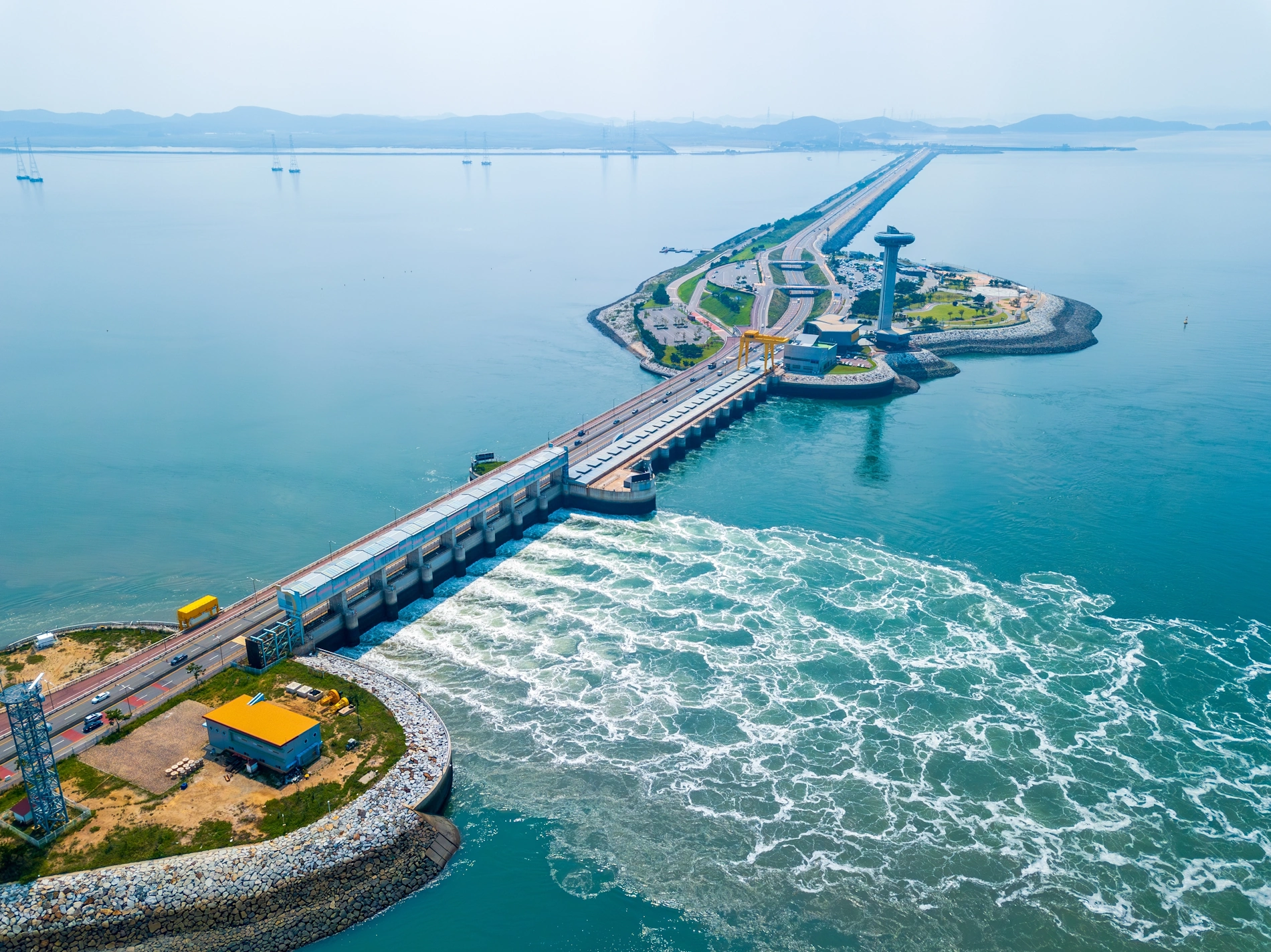 Luftbildaufnahme des Gezeitenkraftwerks